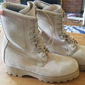 8W combat boots